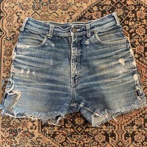 *SOLD 🦊💕* Vintage Desperado Cutoffs